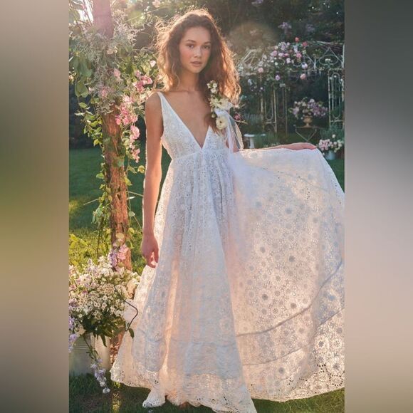 LOVESHACKFANCY Devyn white Gown V-neck Maxi  /size 6 - Picture 6 of 17